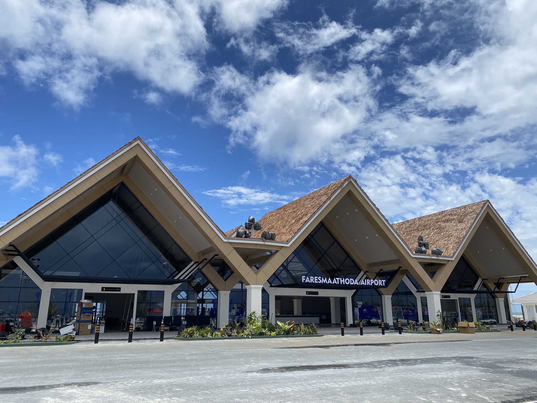 Faresmaathoda Airport